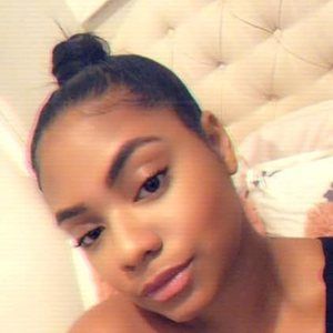 Meet your Posher, Briana